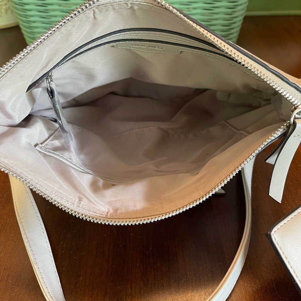 NWOT Nine West Crossbody Bag - Picture 8 of 9